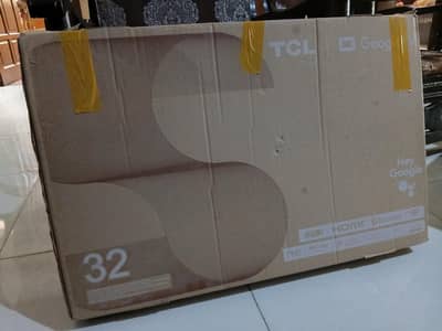 TCL 32 inchs led slightly used