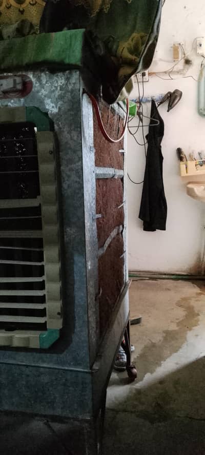 Lahori Cooler + Stand