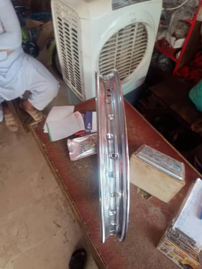 CD 70 Genuine steel rims condition 10/10 With Reasonable Price
