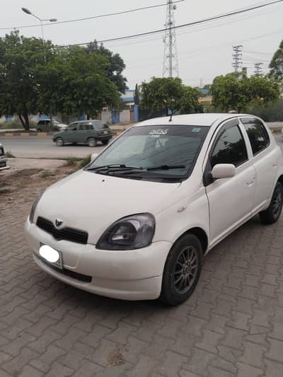 Toyota Vitz 2001