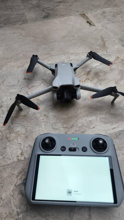DJI MINI 3 WITH RC CONTROLLER