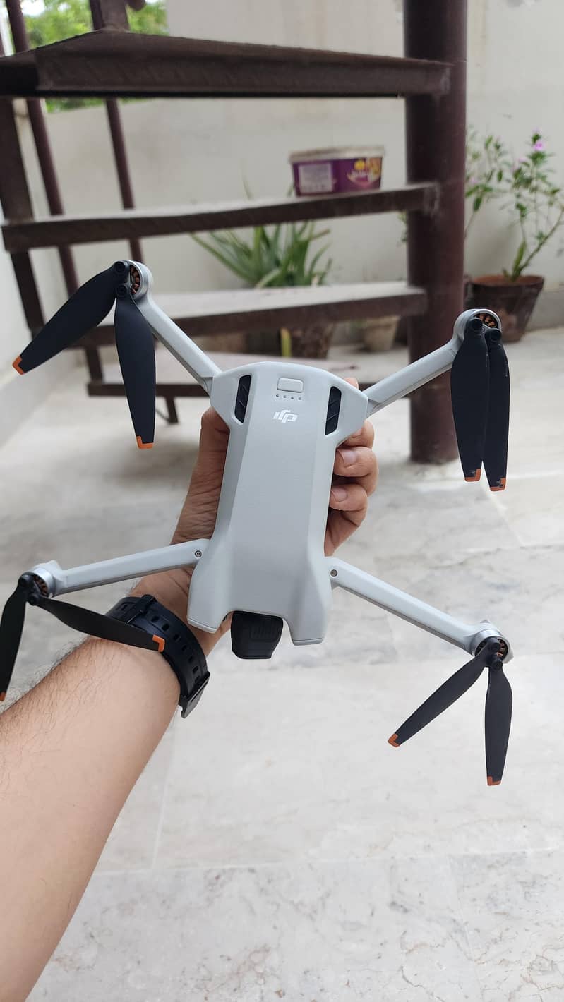 DJI MINI 3 WITH RC CONTROLLER 4