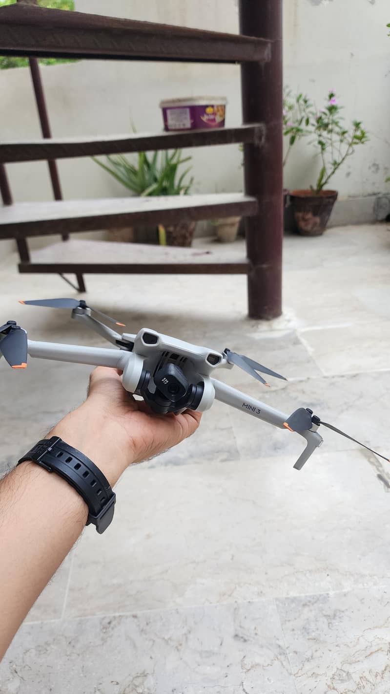 DJI MINI 3 WITH RC CONTROLLER 5