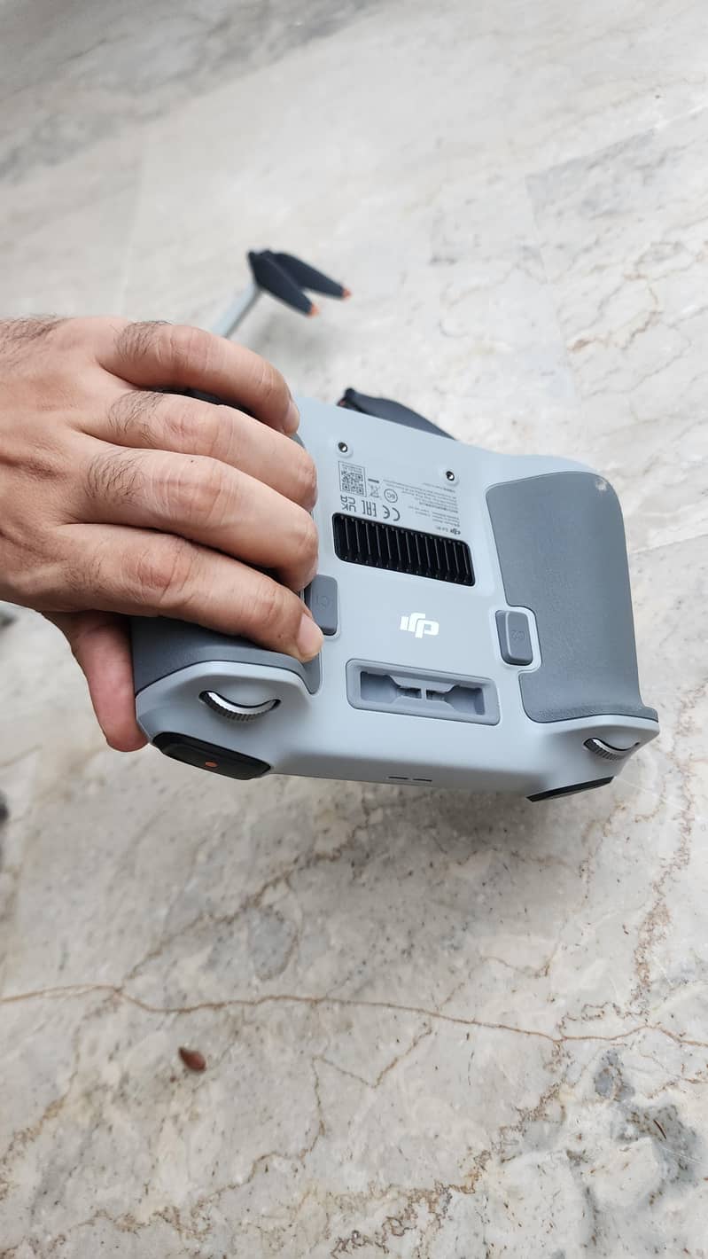 DJI MINI 3 WITH RC CONTROLLER 8
