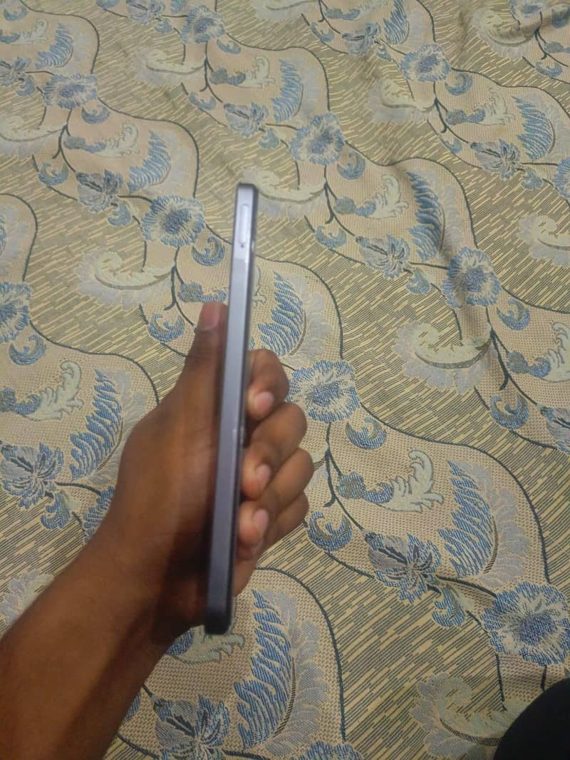 Realme Note 60x 4
