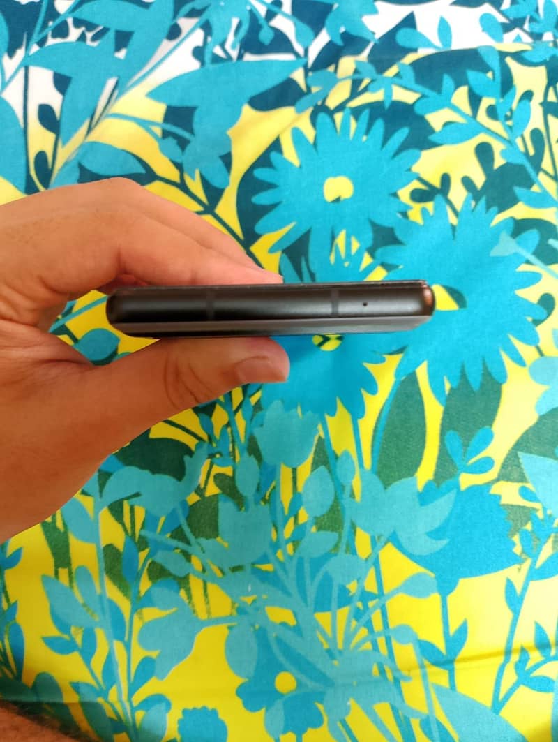 Google Pixel 6a 4