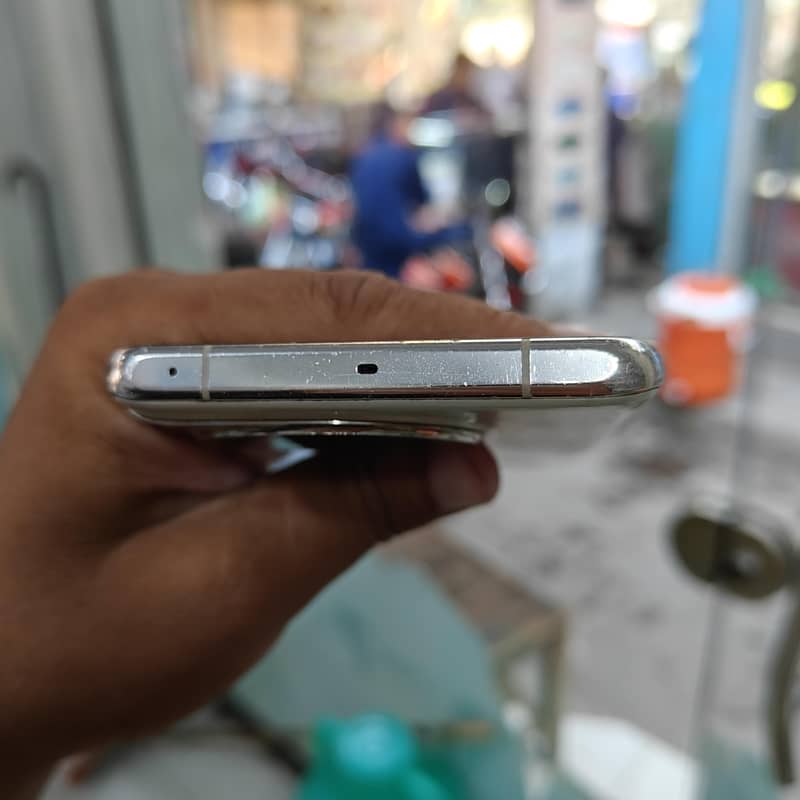 One Plus 11 4