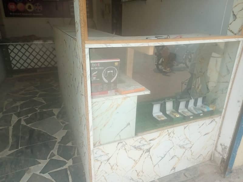 Counter & table 0