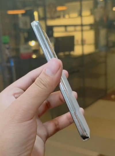 Samsung Mobile S22 Plus