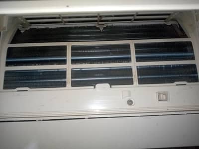gree non inverter ac 4 sale