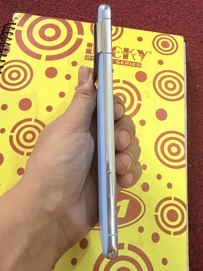 Google Pixel 8 Pro 3