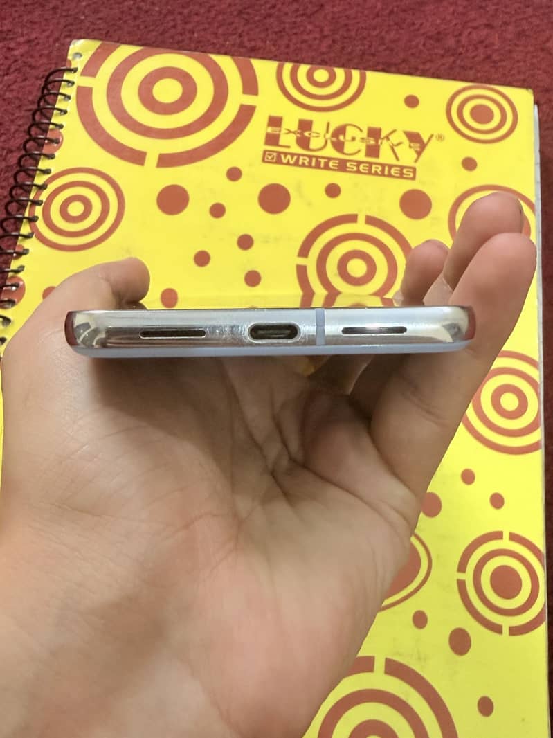 Google Pixel 8 Pro 4