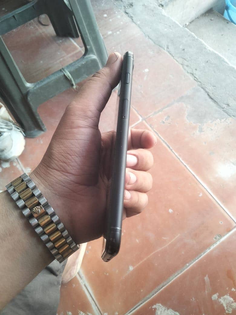 Apple iPhone 7 Plus 2