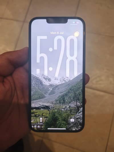 Apple iPhone 13