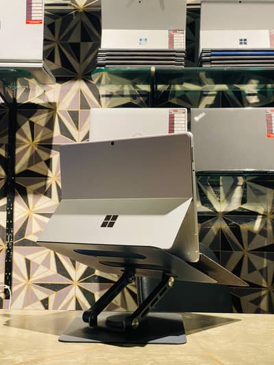 Microsoft Surface Pro 8 | i5-11th | 16/256 | 13" | COD All Over PAK