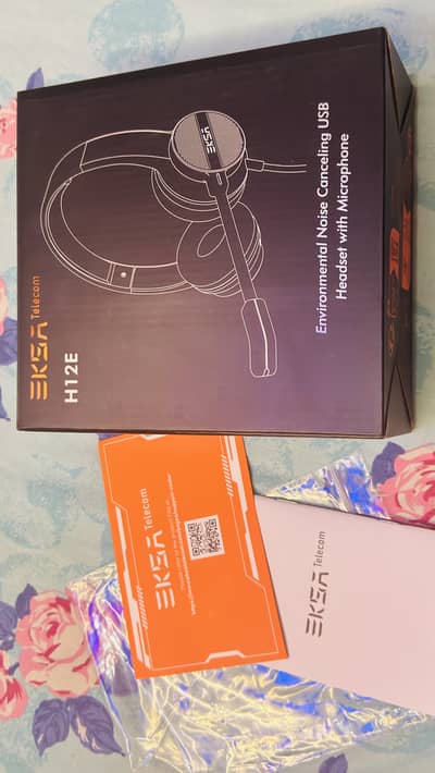 Headphones/ original headphones H12E EKSA brand new.