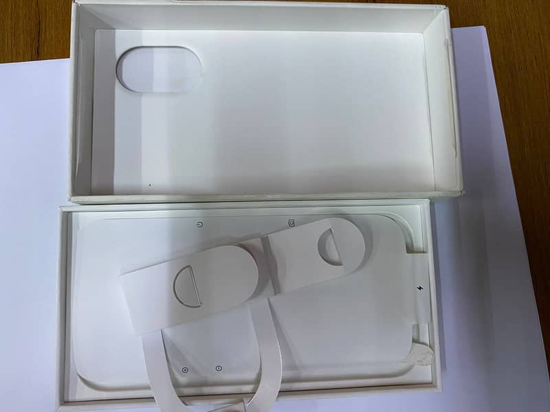 Apple iPhone 16 3