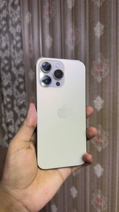 Apple iPhone 14 Pro Max gold color