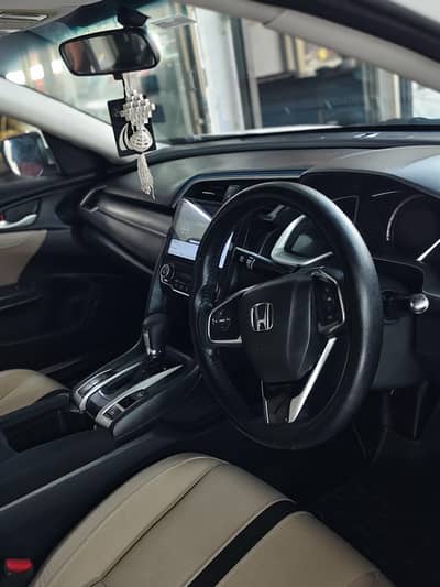 Honda Civic Oriel 2017