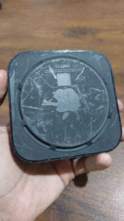 Apple TV 4k 1st gen model a1842 32GB