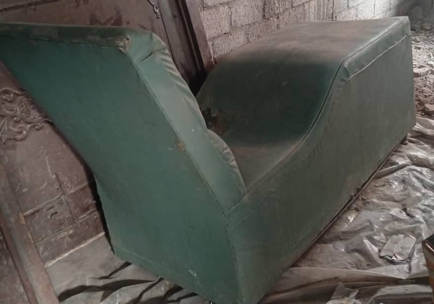 deewan typ sofa 2