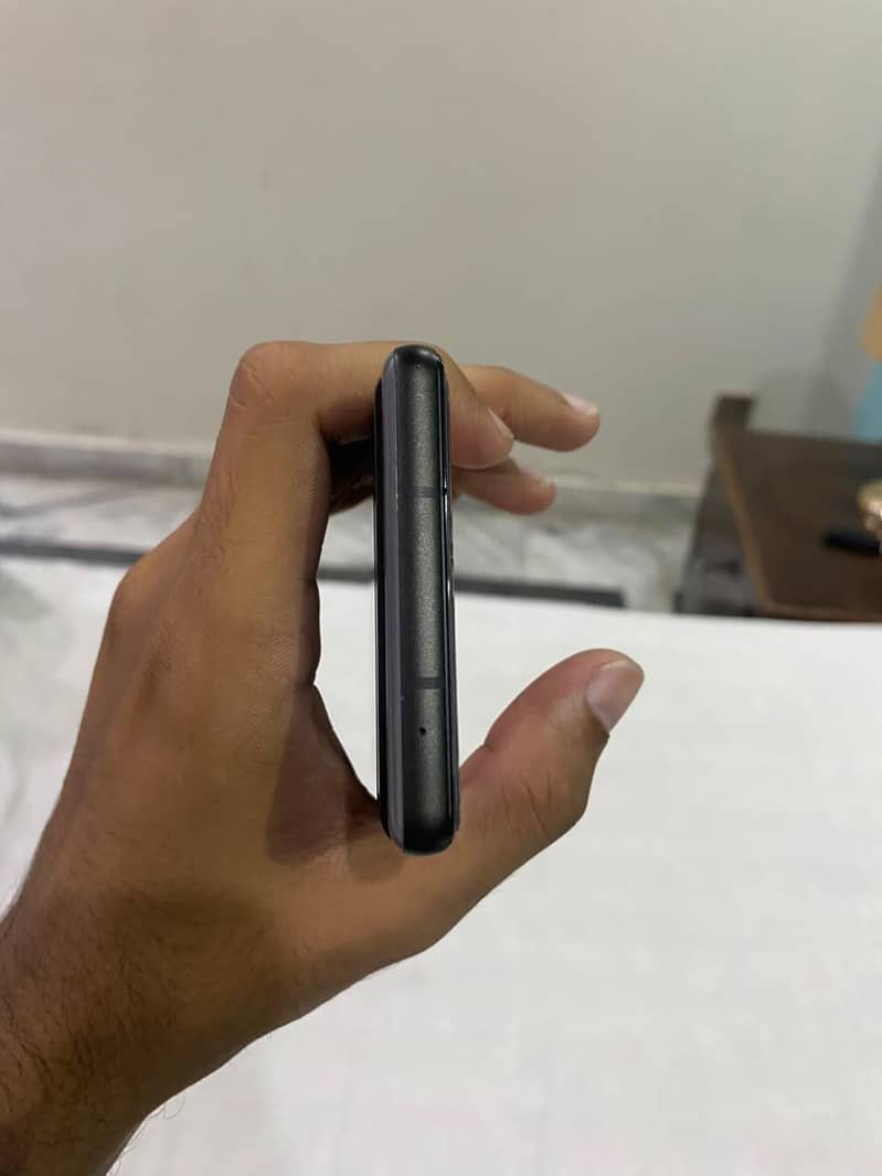 Google Pixel 6a 5