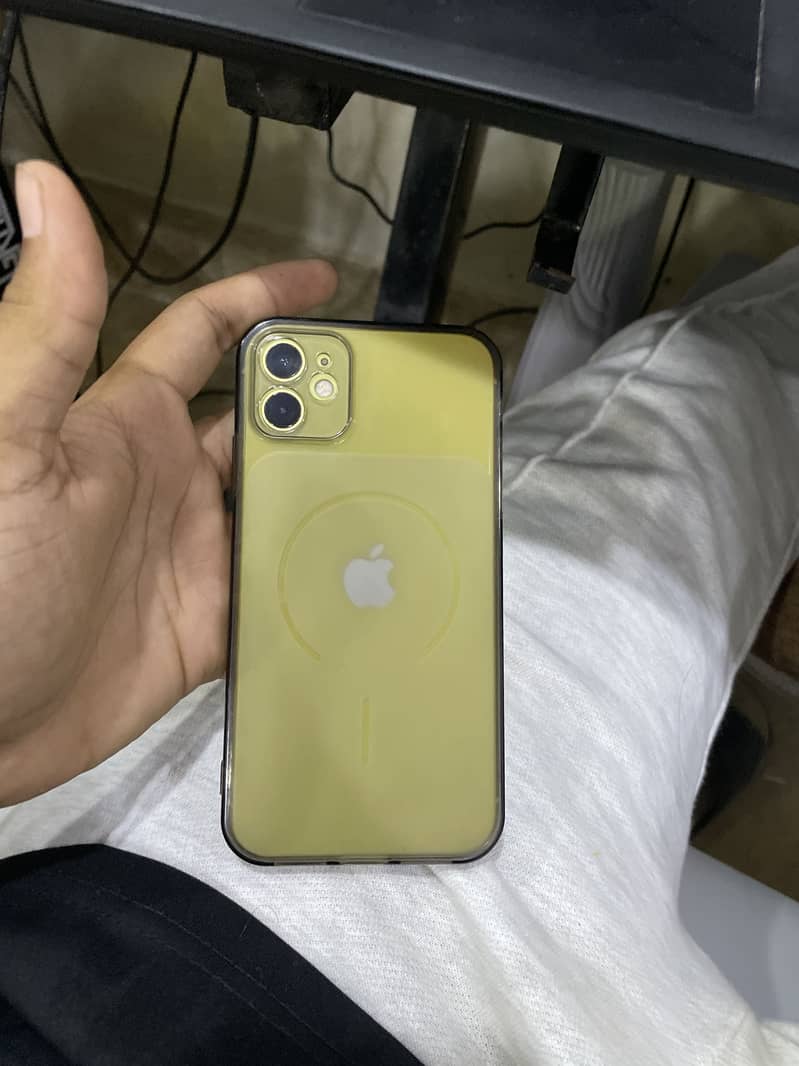 Apple iPhone 11 0