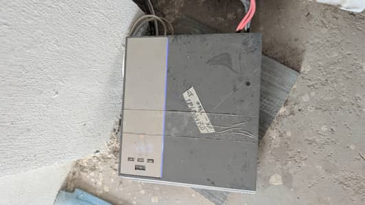Phoenix UPS + 2 Phoenix Batteries
