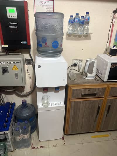 PEL water Dispensor without fridge but do have fridge compartment