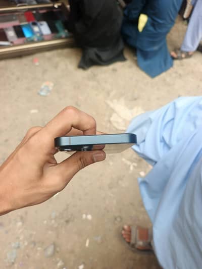 Apple iPhone 14