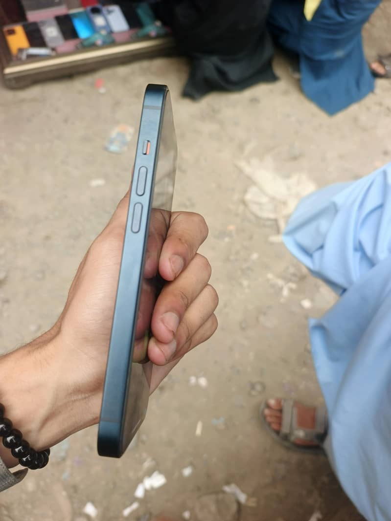 Apple iPhone 14 2
