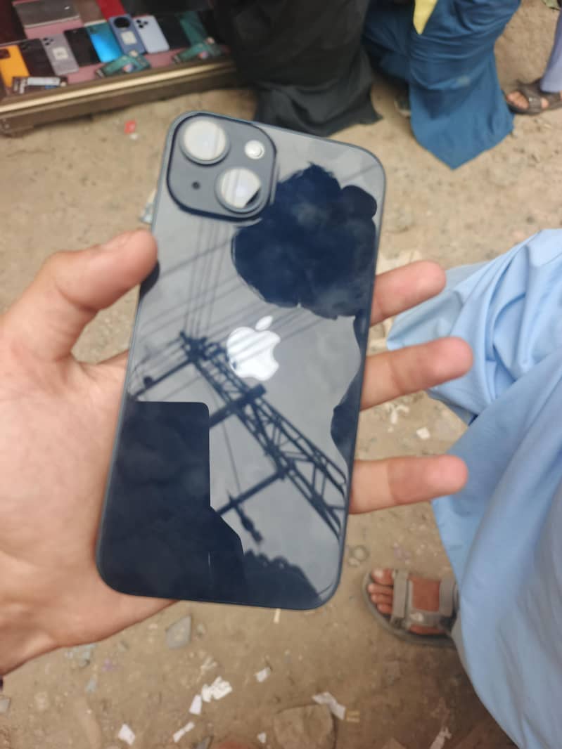 Apple iPhone 14 3