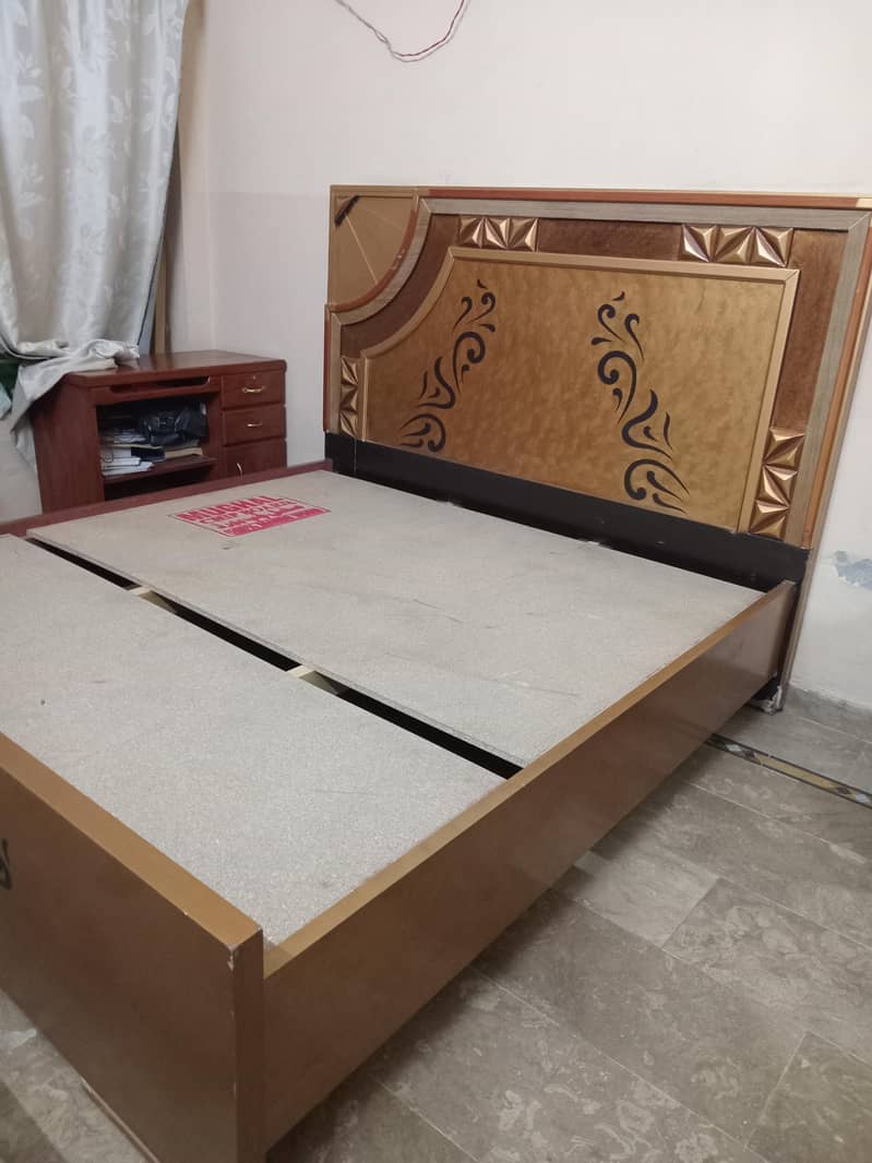 Double Bed 0