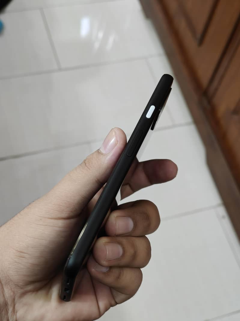 Google Pixel 4 8