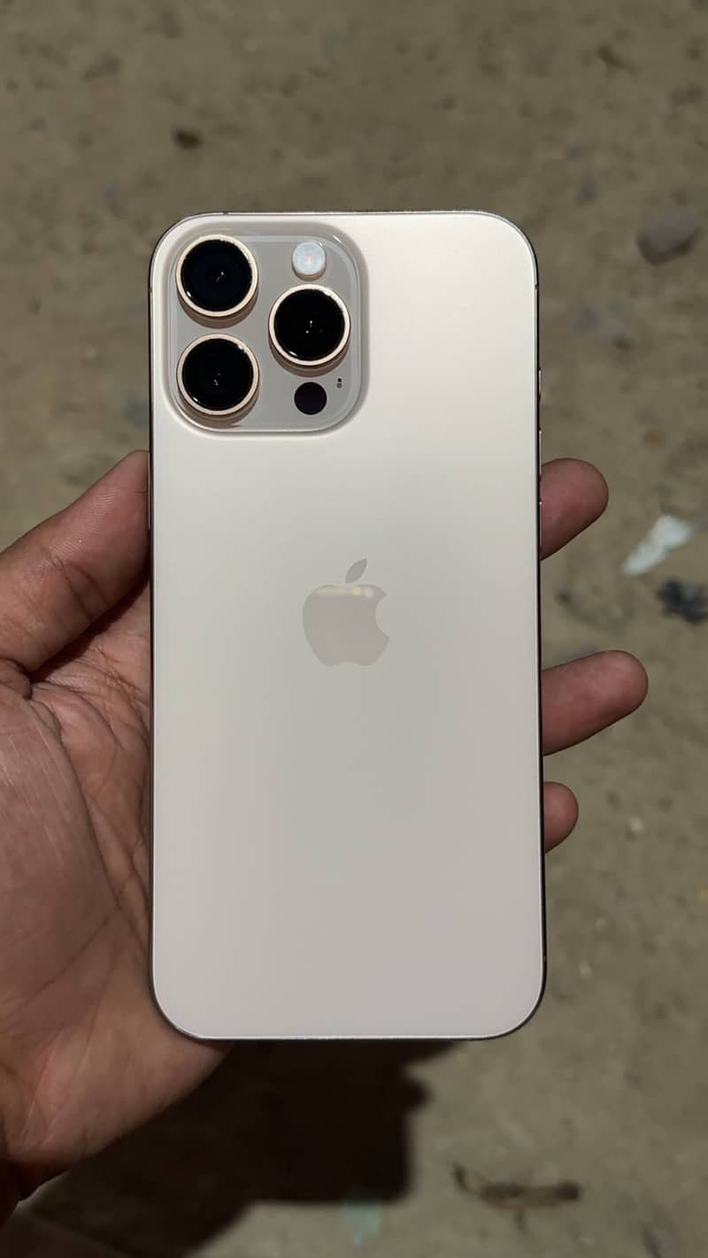 Iphone 16 pro max 0