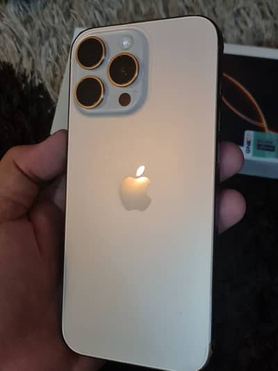 Apple iPhone 16 Pro Max