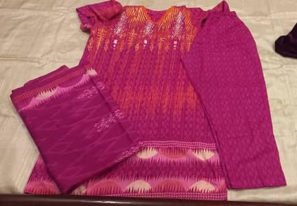 embroided  3pc lawn
