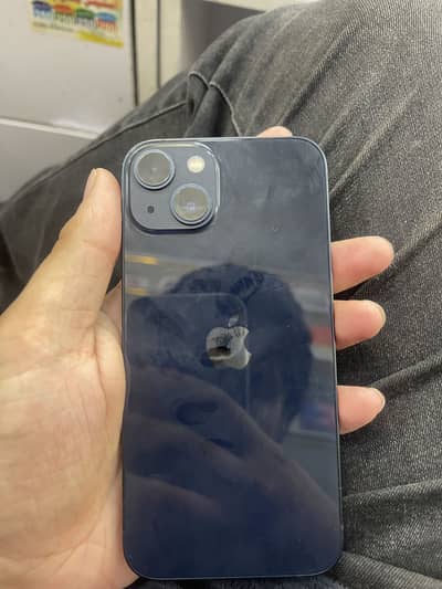 Apple iPhone 13