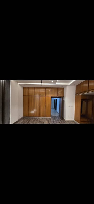 Wardrobe, used Almariyan wood work