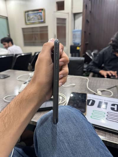 Apple iPhone XR