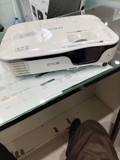 Multimedia Projectors