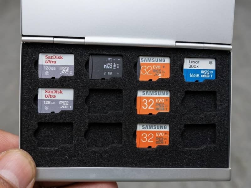 MEMORY CARDS 0