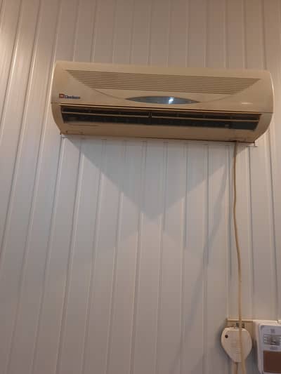 Ac split 1 ton Dawlance