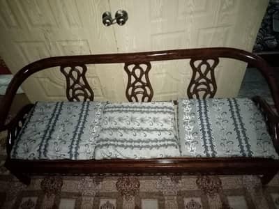 7 Seater Wooden Sofa Set for Sale – Good Condition