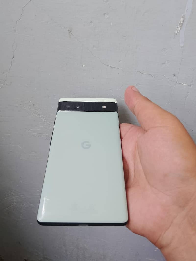 Google Pixel 6a 1