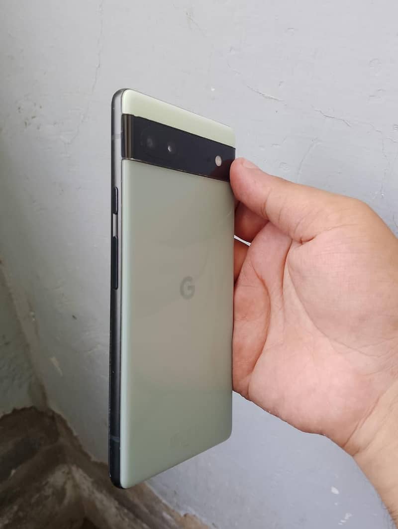 Google Pixel 6a 4