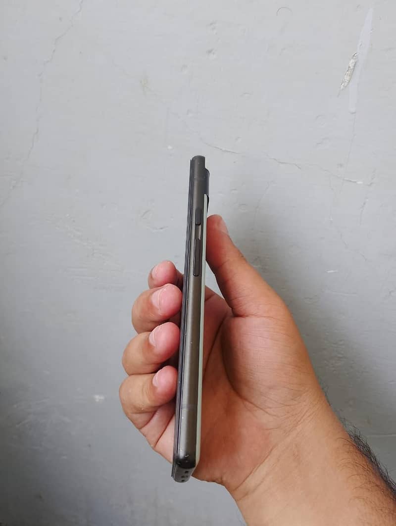Google Pixel 6a 5