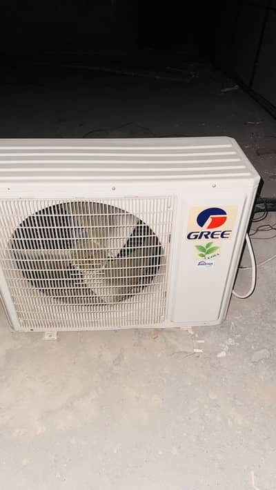 GREE 2 Ton Cassette AC