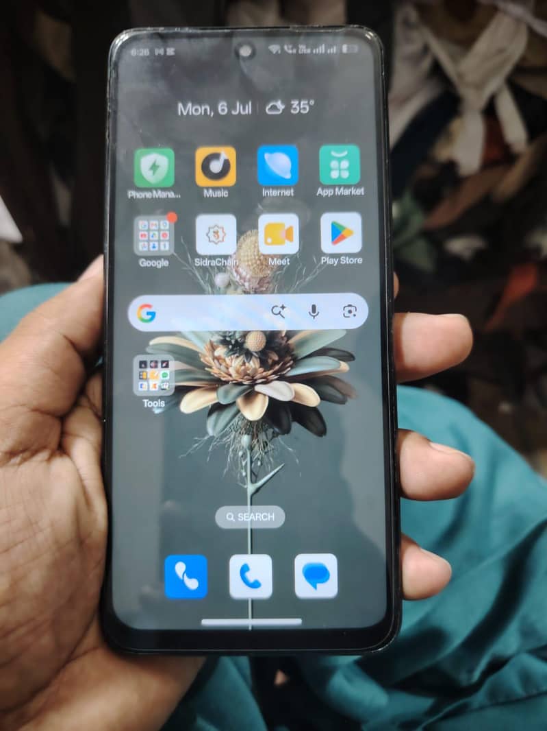 Realme C75 1