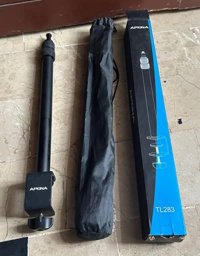 Apkina overhead stick